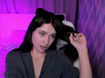 girl Chaturbate Cam Girls with lotus_cute