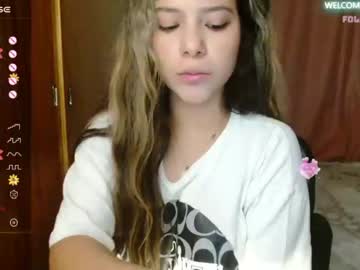 girl Chaturbate Cam Girls with soft_doll_small