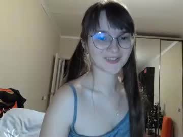 girl Chaturbate Cam Girls with kiragoldens