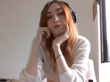 girl
        blush_lover cam image #29141