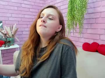 girl Chaturbate Cam Girls with madelinejakson