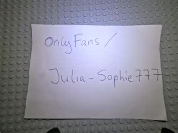 couple Chaturbate Cam Girls with julia_sophie