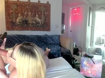 couple Chaturbate Cam Girls with squirt_vip_room