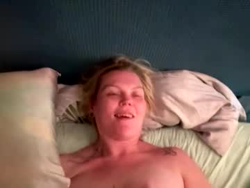 couple Chaturbate Cam Girls with dickeddownsouth