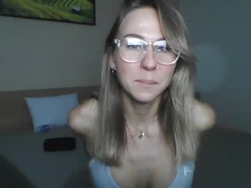 girl Chaturbate Cam Girls with viktoriaaember