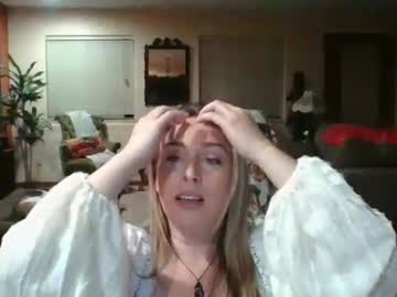 girl
        alyjeanne0420 cam image #33817