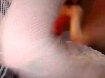 couple Chaturbate Cam Girls with quinnslilslut_lai