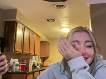 couple
        honeybunny245 cam image #33230