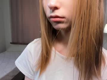 girl
        lynetcheckley cam image #26231