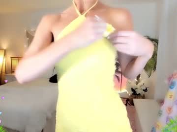 girl
        amyvalentine cam image #2427