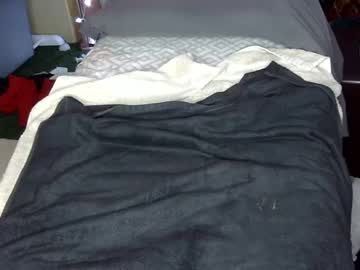 couple
        savagebarbie01 cam image #19266