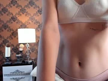 girl Chaturbate Cam Girls with aislyheath