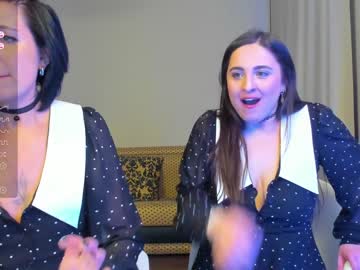 couple Chaturbate Cam Girls with lenaratorres