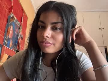 girl
        shirleendurrah cam image #35801