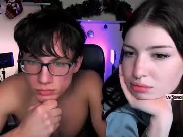 couple
        tony_bonyy cam image #20619