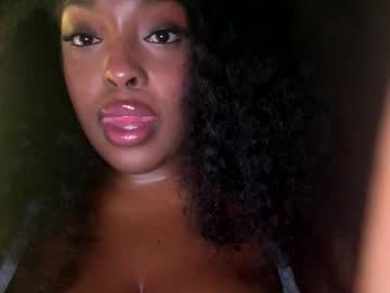 girl Chaturbate Cam Girls with cocolovesyou2