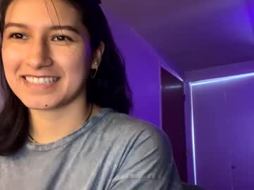 girl
        pookie_putang cam image #21950