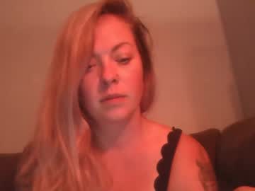 girl
        islandlove333 cam image #14495