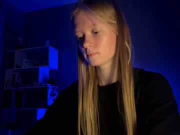 girl Chaturbate Cam Girls with mittietonge