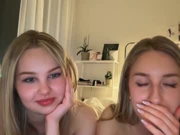 girl Chaturbate Cam Girls with lauralexyy