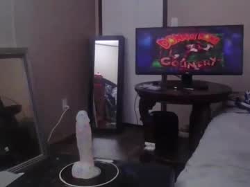 couple Chaturbate Cam Girls with p3tit3queen93