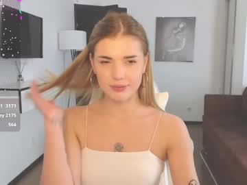 girl Chaturbate Cam Girls with adrianawow1