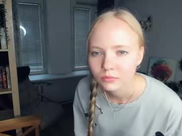 girl Chaturbate Cam Girls with rave_the_love