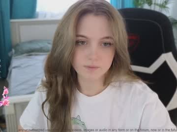 girl Chaturbate Cam Girls with small_blondee