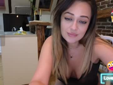 girl Chaturbate Cam Girls with callyina