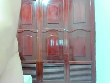 couple Chaturbate Cam Girls with _horrny_18