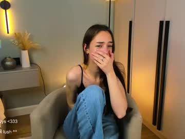 girl
        jamikameidlinger cam image #33367