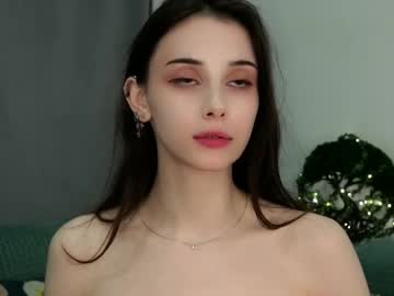 girl
        merylblackhurst cam image #23780