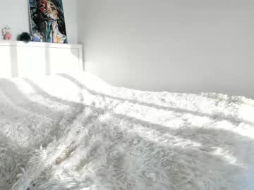 girl Chaturbate Cam Girls with lilyrouzi