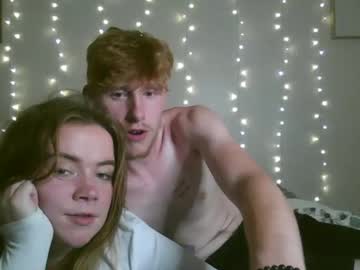 couple Chaturbate Cam Girls with zekeee420