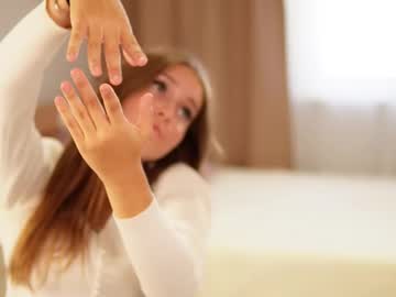 girl
        elvinagallamore cam image #16776