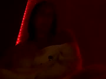 girl
        trinitie_ cam image #18153