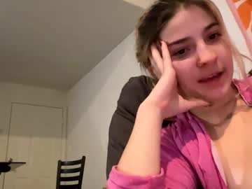 couple Chaturbate Cam Girls with makennamacy