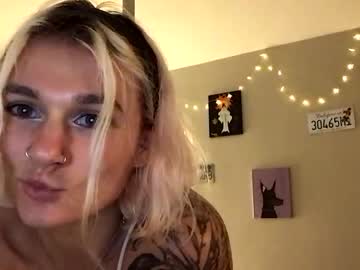 girl Chaturbate Cam Girls with sluttyyscarlett