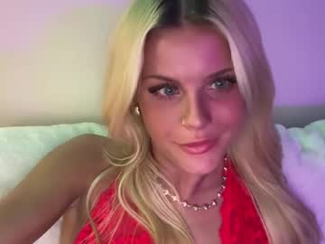 girl Chaturbate Cam Girls with ella_hill