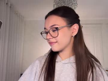 girl Chaturbate Cam Girls with louannbanter