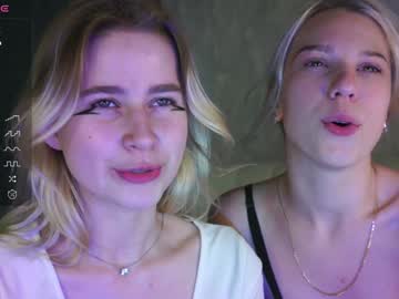 couple Chaturbate Cam Girls with annis_groomes