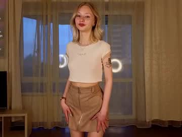 girl
        lynettedendy cam image #27173