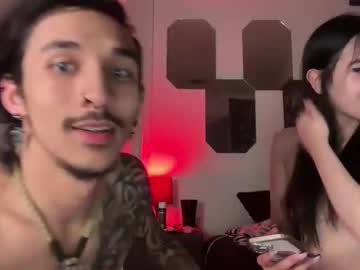 couple Chaturbate Cam Girls with rozaeix