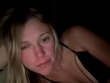girl Chaturbate Cam Girls with beachbabi