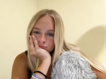 girl Chaturbate Cam Girls with lunaskyexo