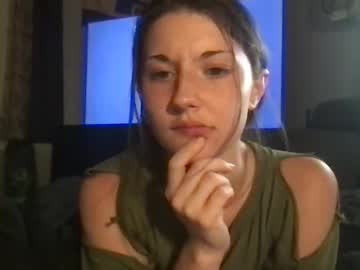 couple Chaturbate Cam Girls with stonedaliens