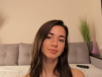 girl Chaturbate Cam Girls with nicoleluuv