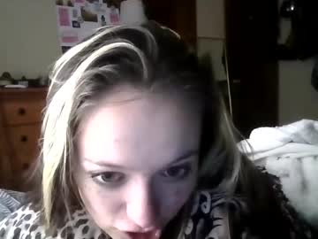 girl Chaturbate Cam Girls with ccherii