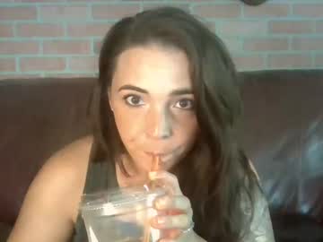 girl
        kenadeebearryan cam image #13466