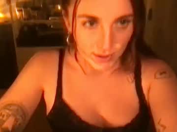 girl
        lilystar777 cam image #17849